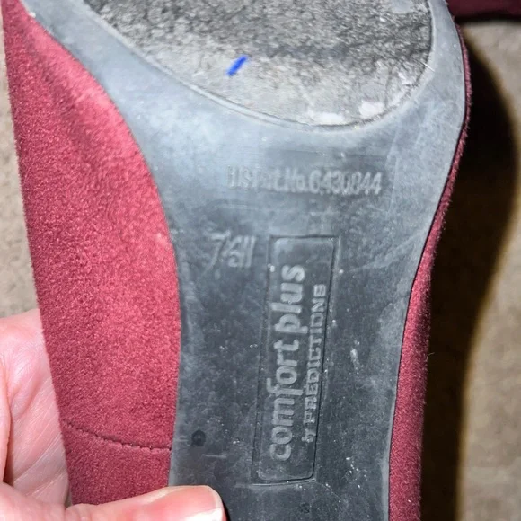 Red heels - Picture 3 of 4